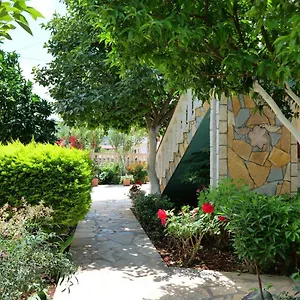 Apartment Garden Dhesara, Ksamil