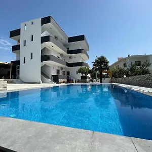 Aparthotel Ruci, Ksamil